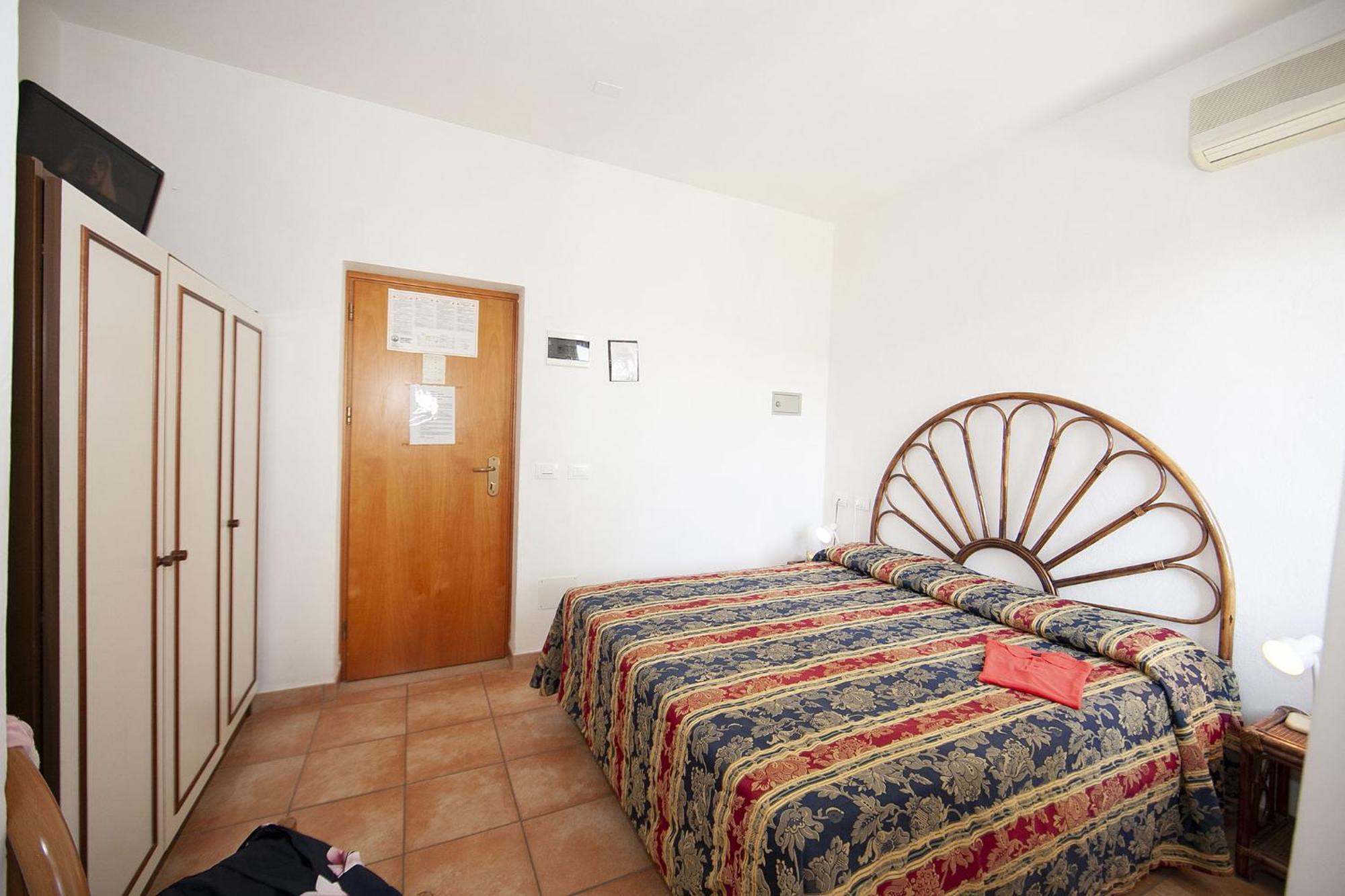 Hotel Santa Caterina Марина-ди-Кампо Экстерьер фото