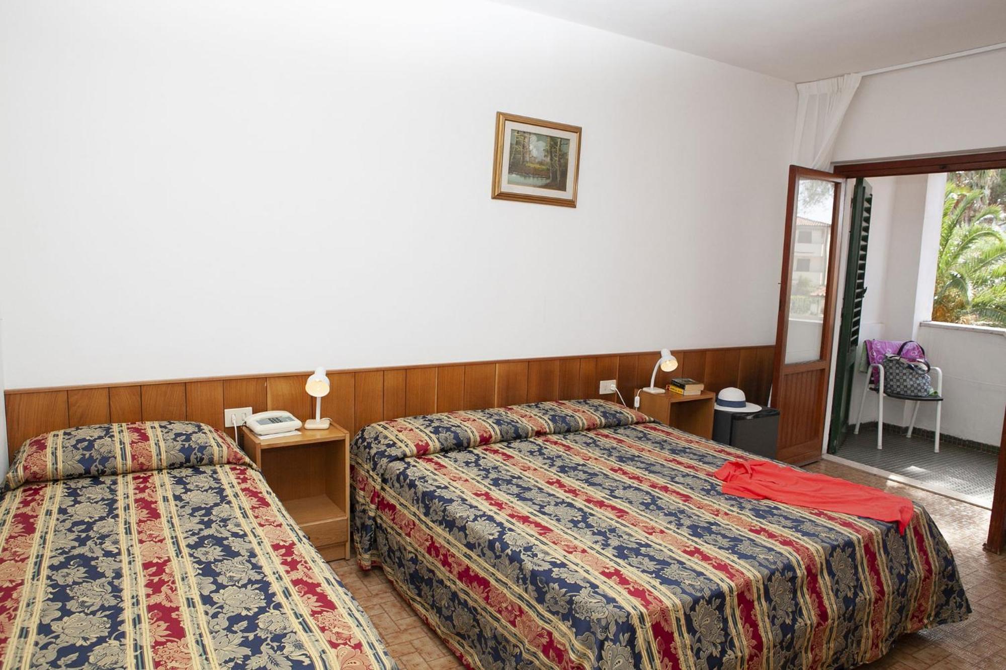 Hotel Santa Caterina Марина-ди-Кампо Экстерьер фото