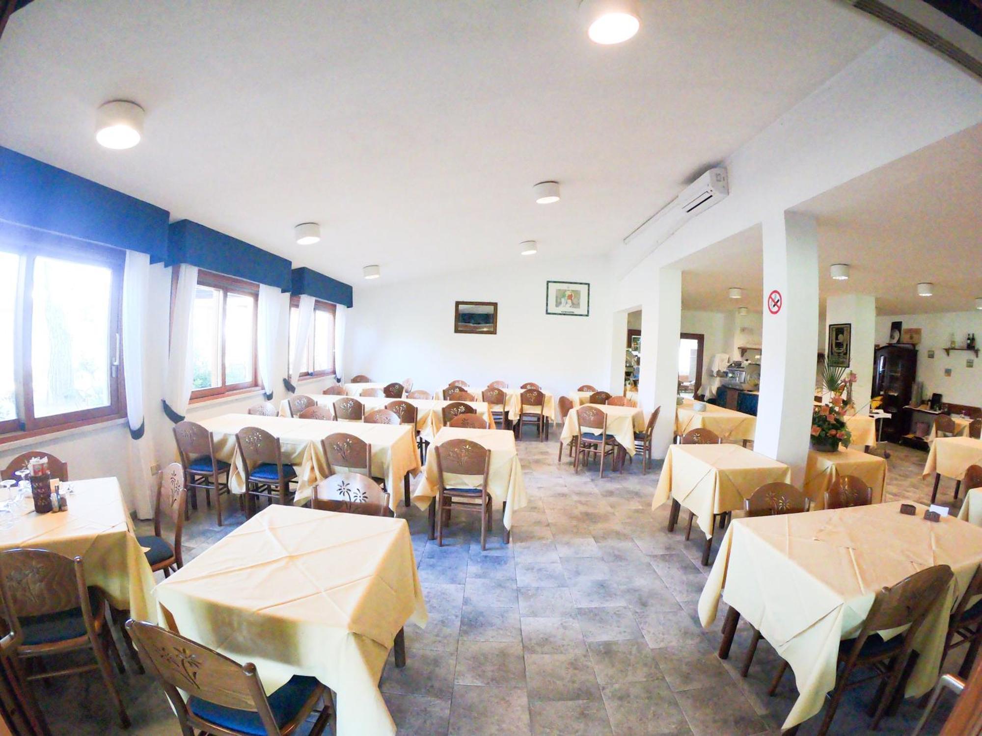 Hotel Santa Caterina Марина-ди-Кампо Экстерьер фото